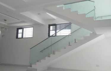 Brand new 4 units of a semi-detached duplexes with a 1 room BQ attached.